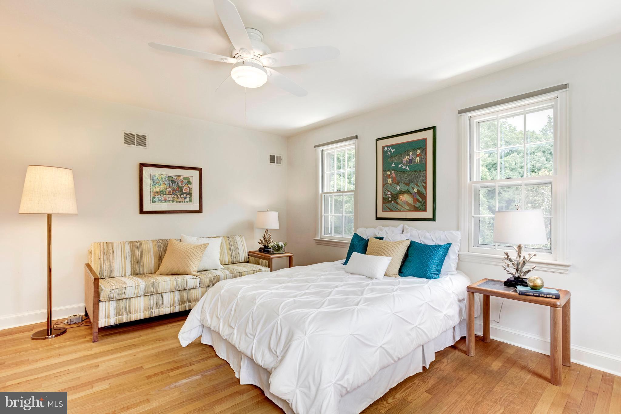 7204 Helmsdale Road Bethesda, MD 20817 - Photo 15 of 30 2nd Upper level bedroom