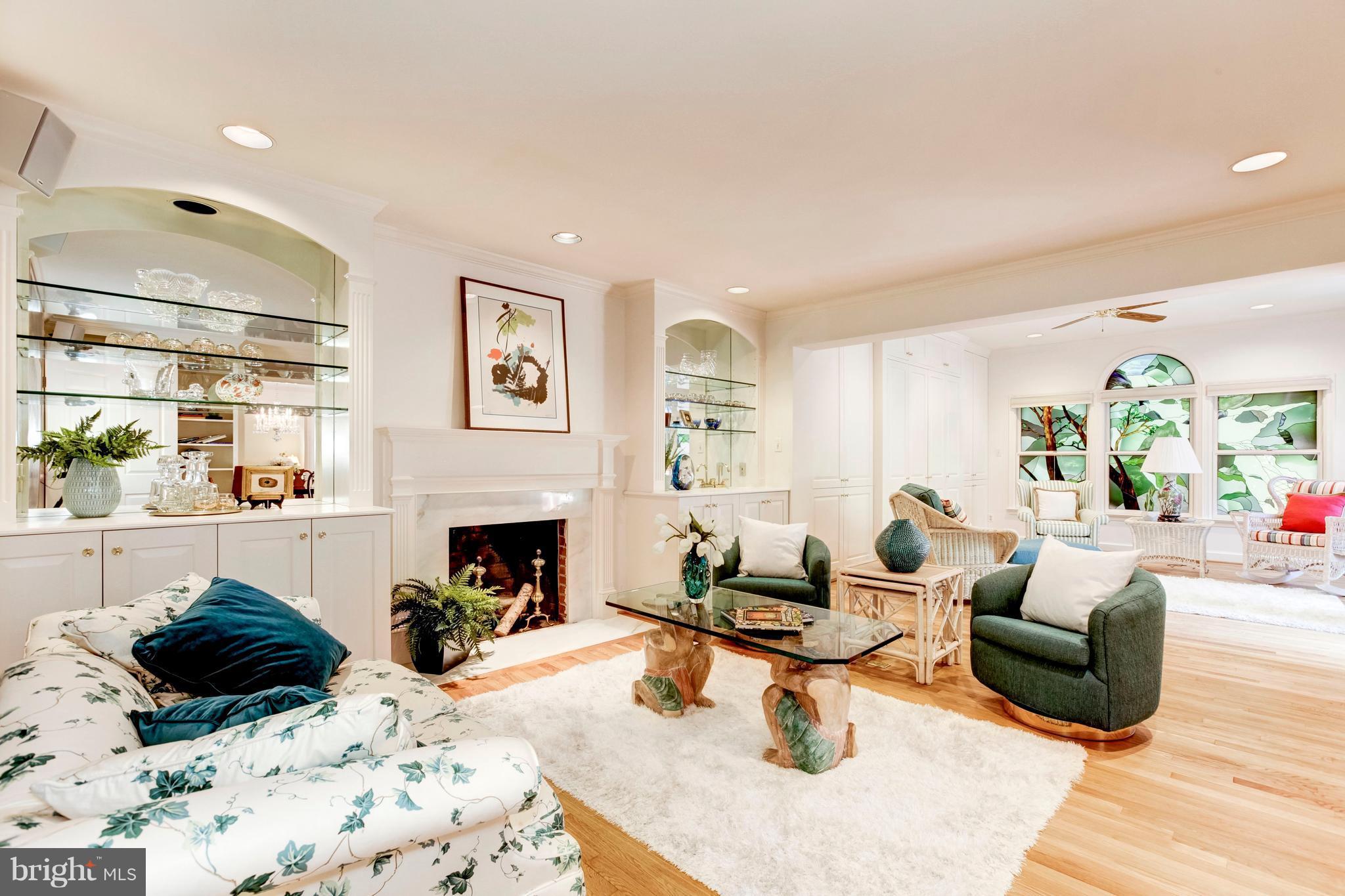 Another fireplace, built-ins and a Murphy bed!