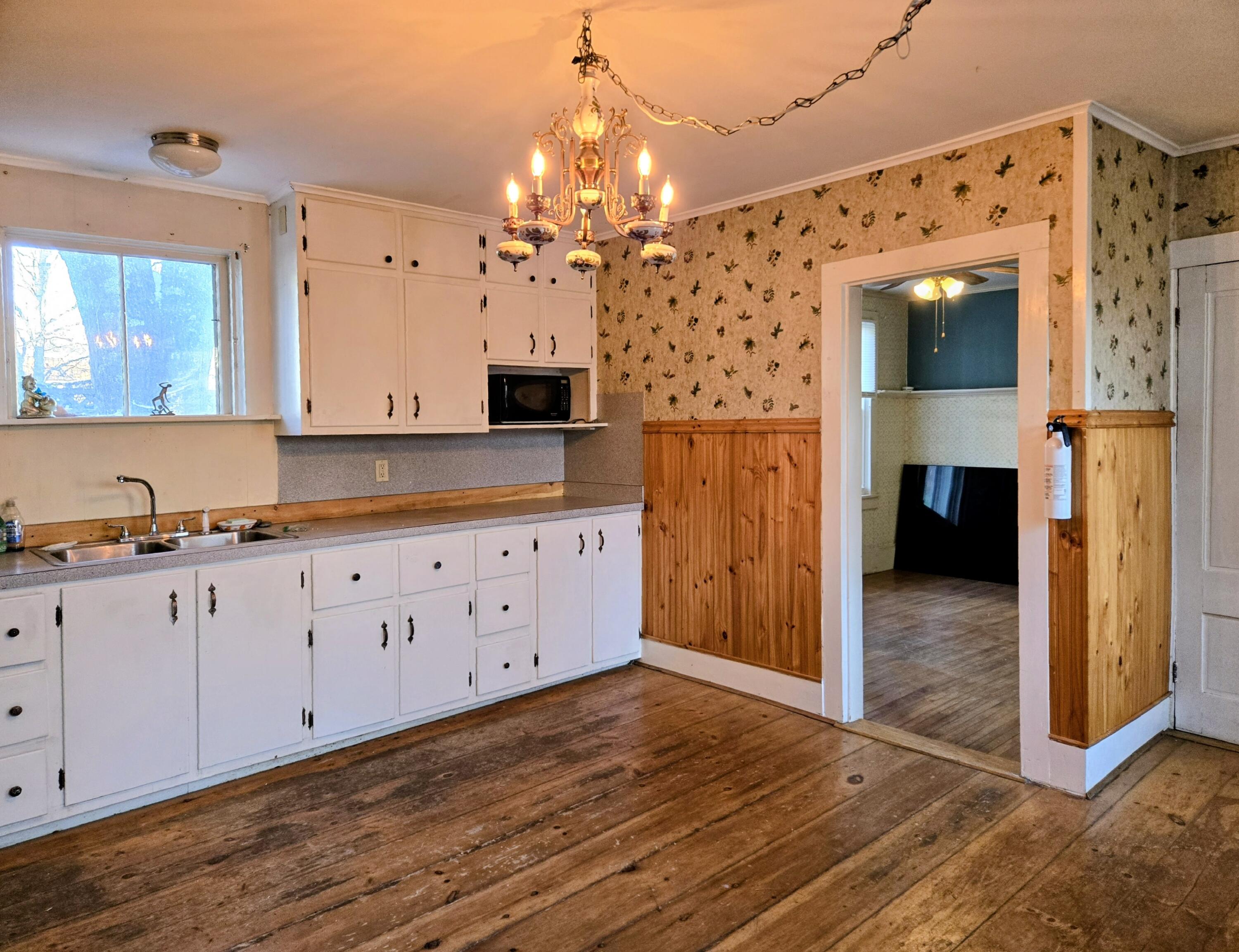 11 Pleasant Street Phillips, ME 04966 - Photo 29 of 66 First Floor - The Crosby House