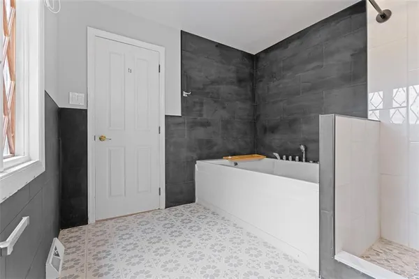 $380,000 | 1606 Stone Mansion Drive, Sewickley, PA 15143