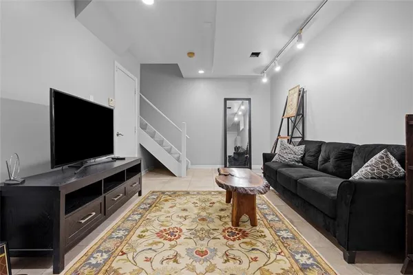 $380,000 | 1606 Stone Mansion Drive, Sewickley, PA 15143