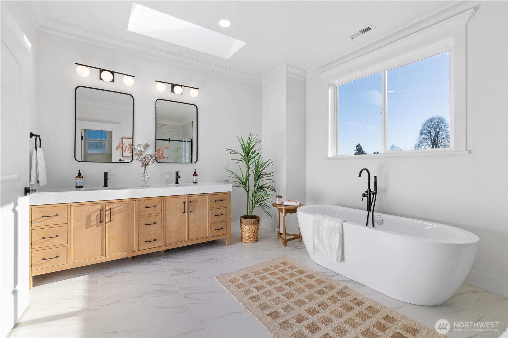 7908 South Lakeridge Drive Seattle, WA 98178 - Photo 29 of 40