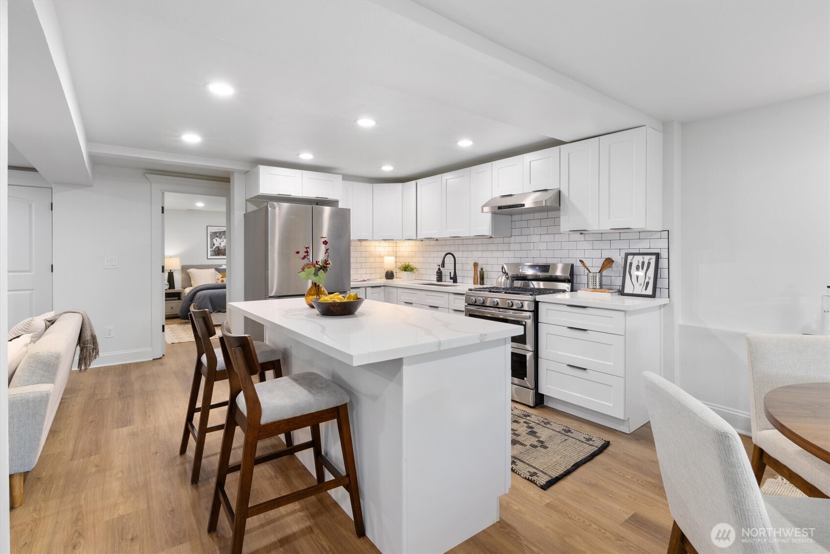 7908 South Lakeridge Drive Seattle, WA 98178 - Photo 37 of 40