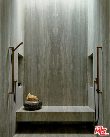 $75,000 | 1061 Loma Vista Drive, Beverly Hills, CA 90210