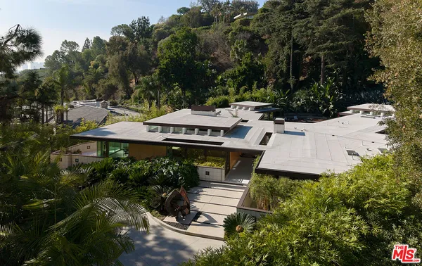 $75,000 | 1061 Loma Vista Drive, Beverly Hills, CA 90210