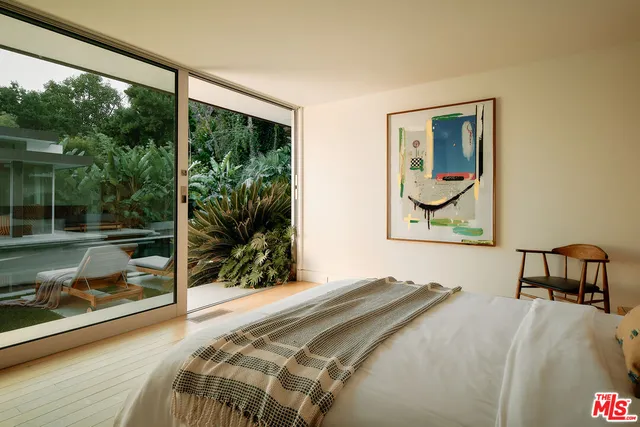 $75,000 | 1061 Loma Vista Drive, Beverly Hills, CA 90210