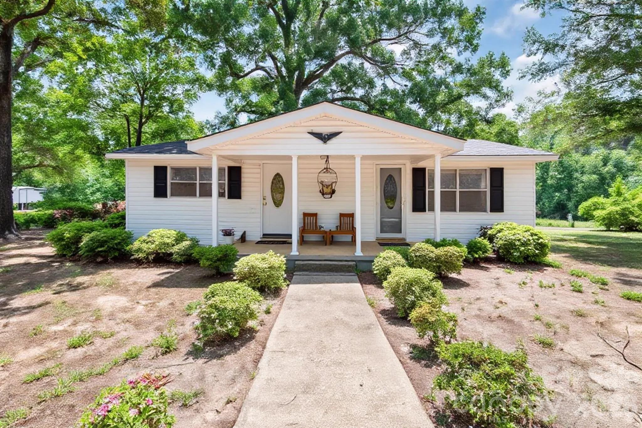 197 Faulkenberry Road Pageland, SC 29728 - Photo 2 of 48 Gallery Image 2