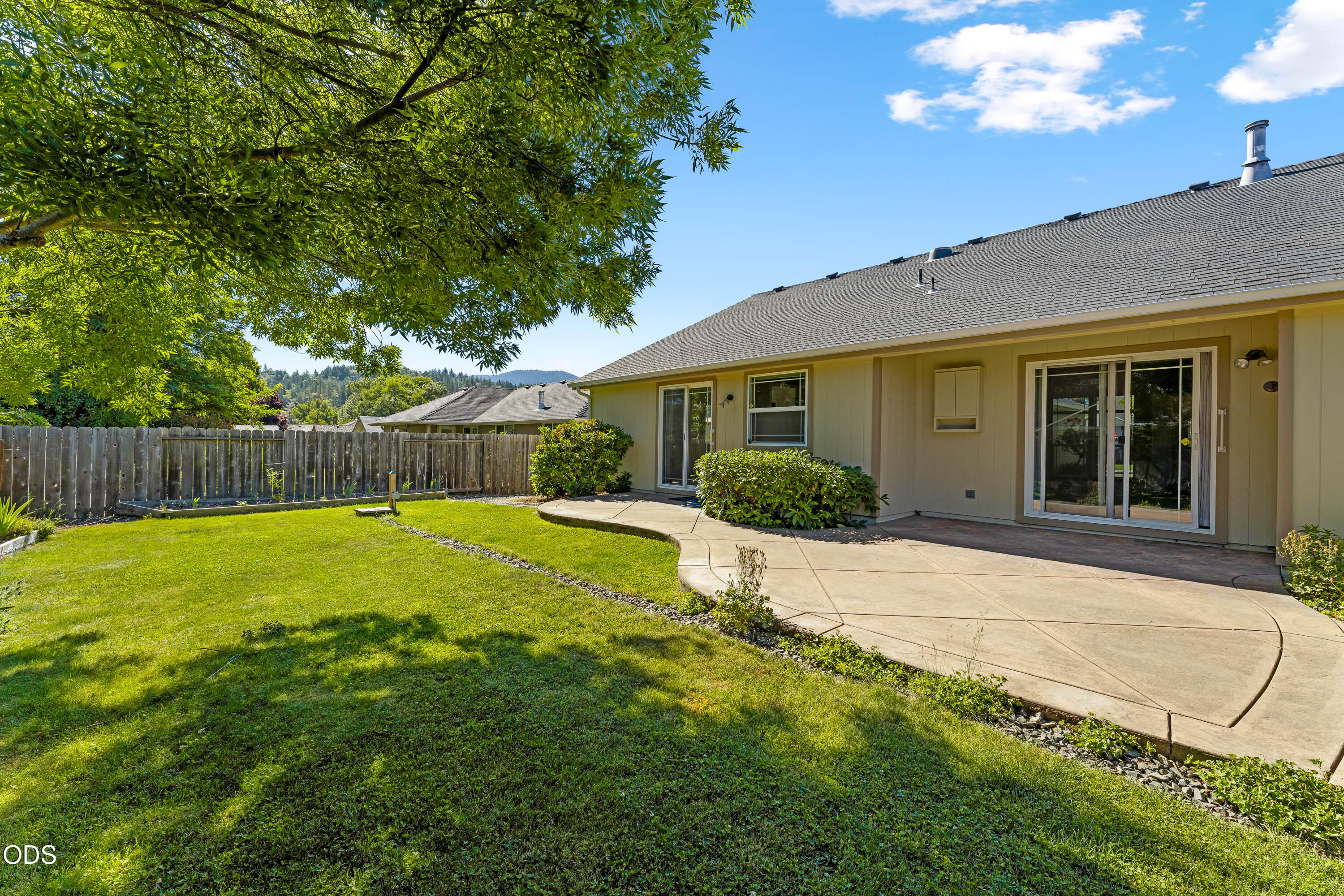 2690 Trinity Way Grants Pass, OR 97527 - Photo 25 of 30