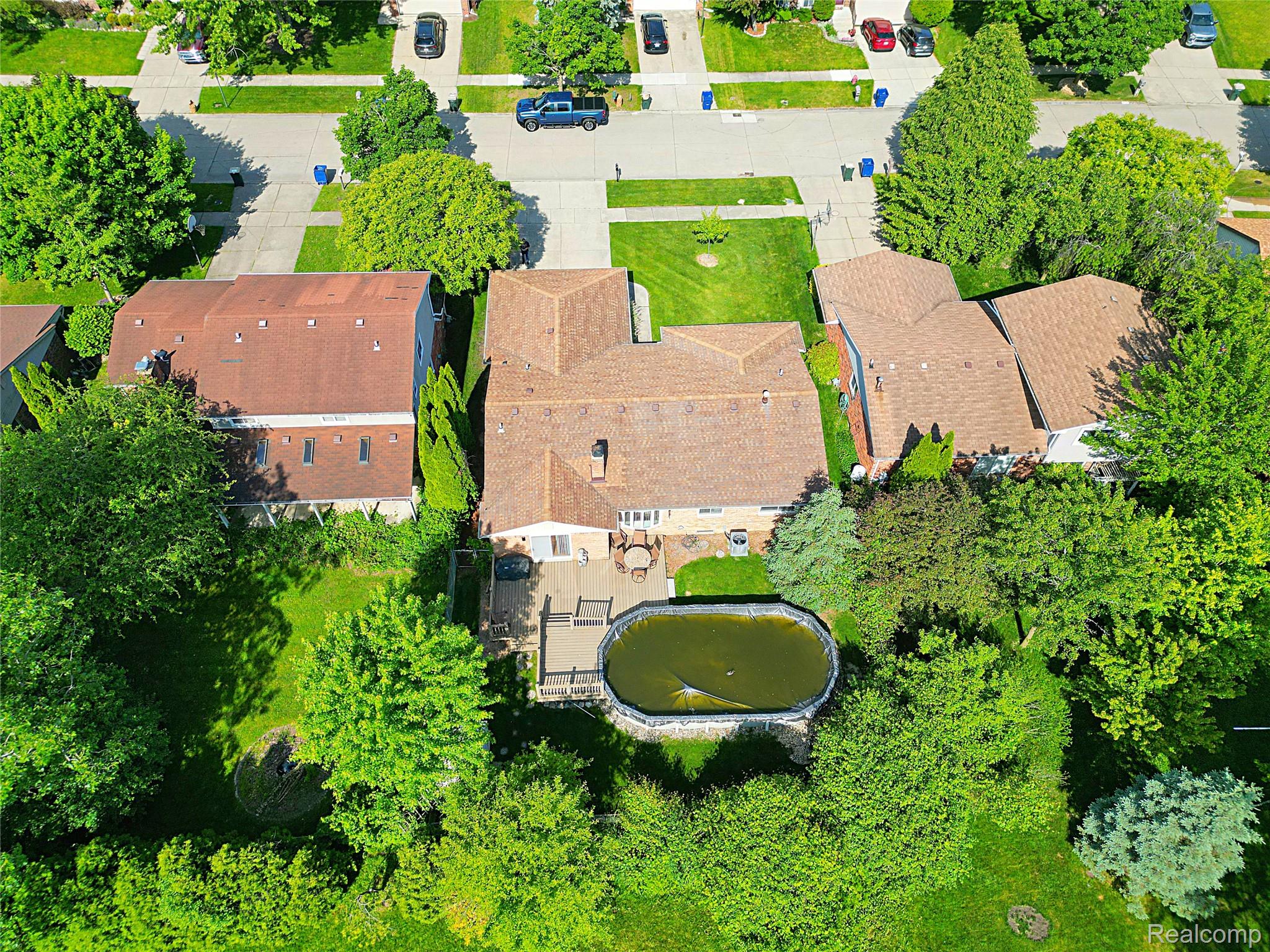 6198 Raintree Drive Canton, MI 48187 - Photo 43 of 53 DJI_0022_InPixio.jpg
