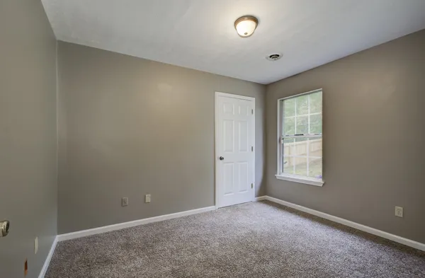 $1,200 | 133 Gail Street, Oak Grove, KY 42262