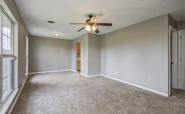 $1,200 | 133 Gail Street, Oak Grove, KY 42262