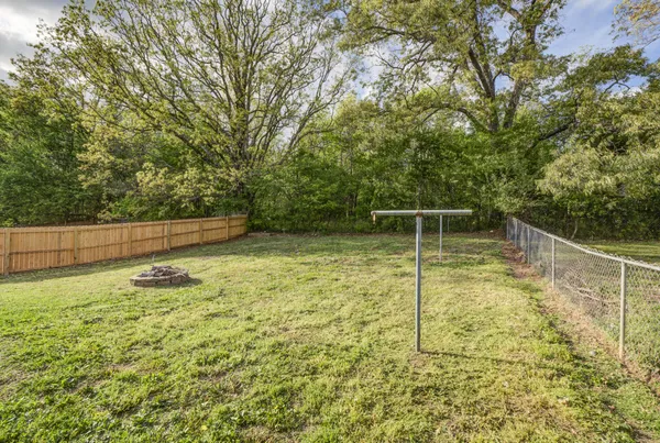 $1,200 | 133 Gail Street, Oak Grove, KY 42262