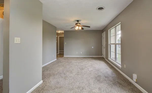 $1,200 | 133 Gail Street, Oak Grove, KY 42262