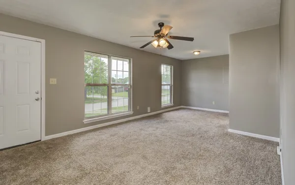 $1,200 | 133 Gail Street, Oak Grove, KY 42262