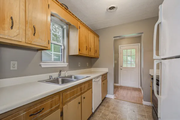 $1,200 | 133 Gail Street, Oak Grove, KY 42262