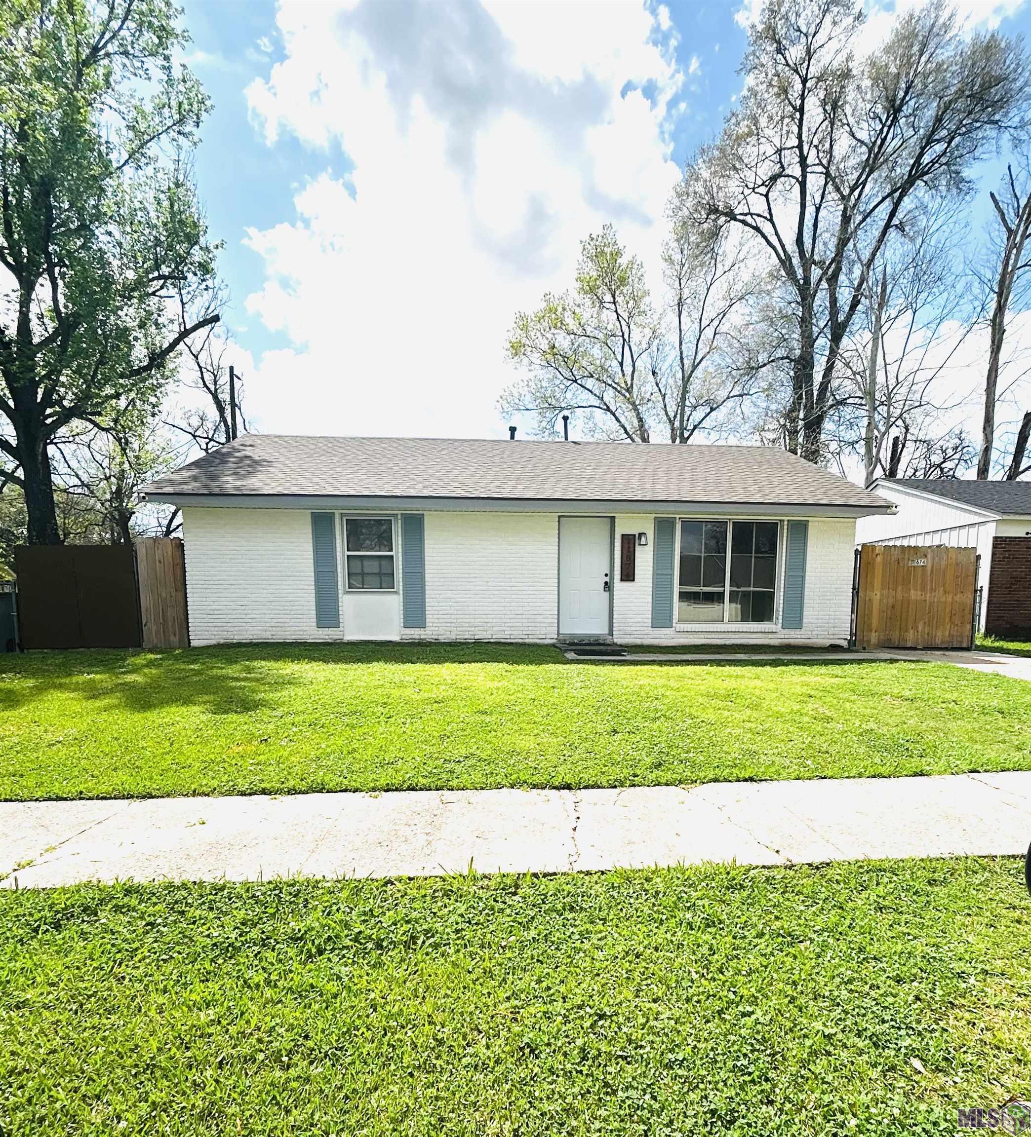 11674 Baylor Drive Baton Rouge, LA 70816 - Photo 1 of 39