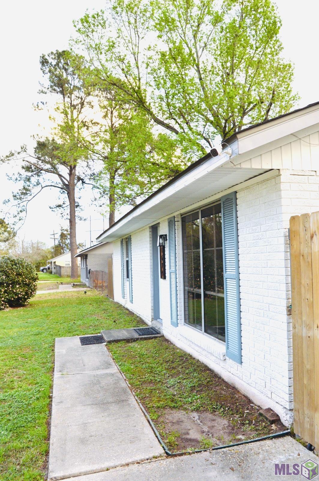 11674 Baylor Drive Baton Rouge, LA 70816 - Photo 8 of 39