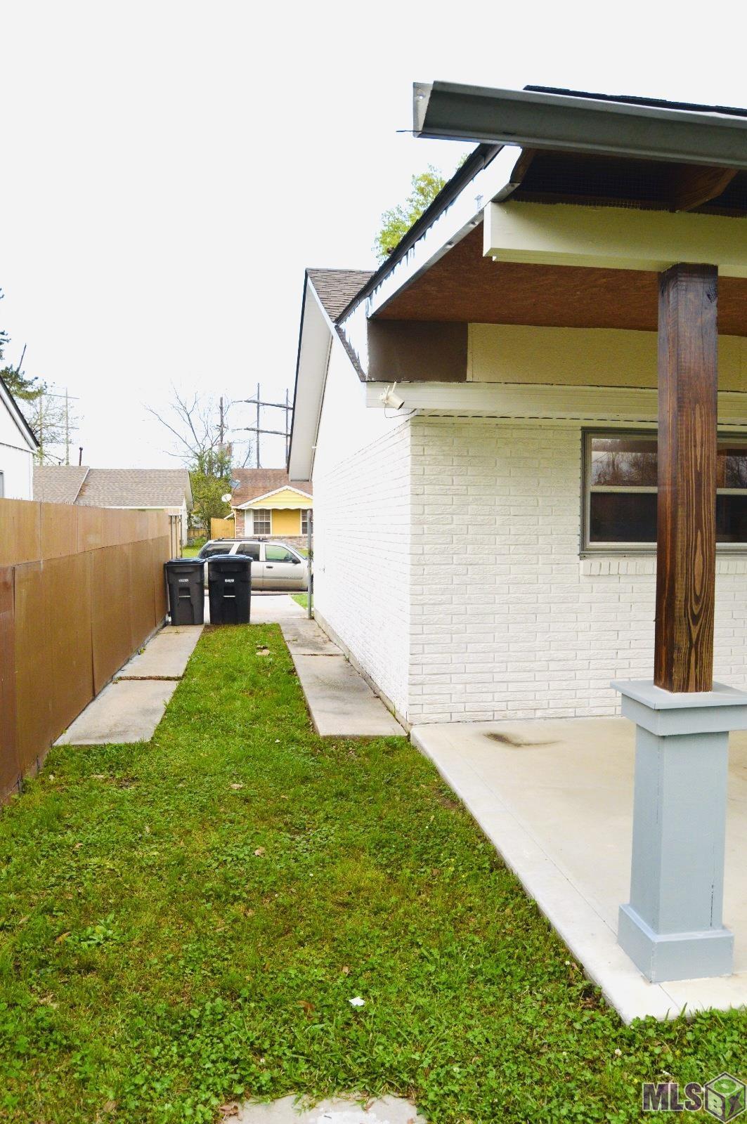 11674 Baylor Drive Baton Rouge, LA 70816 - Photo 10 of 39