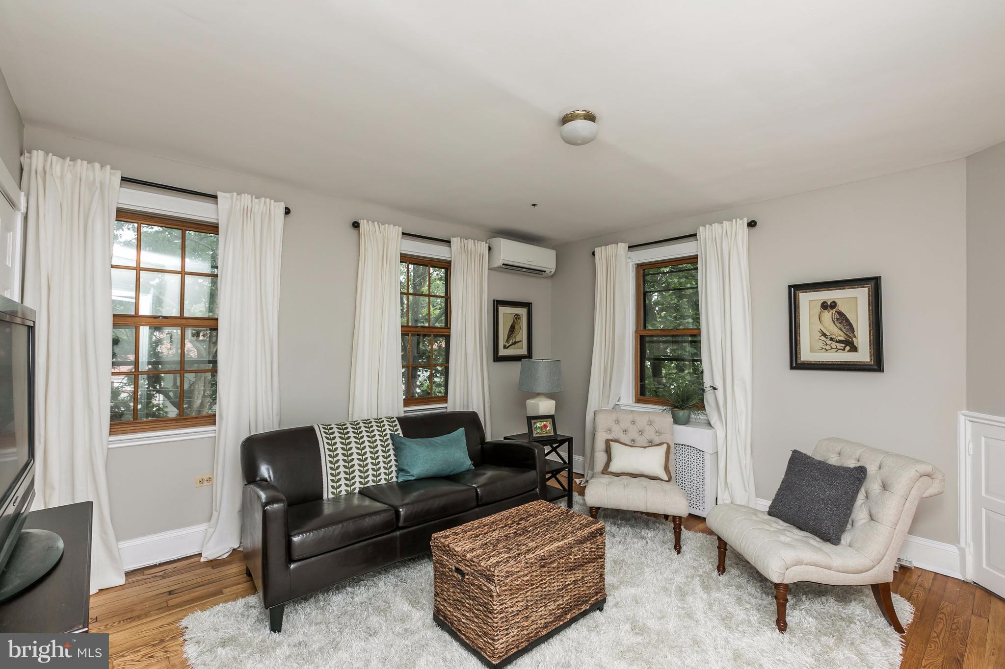 213 Tuscany Road Baltimore, MD 21210 - Photo 12 of 30 Family Room