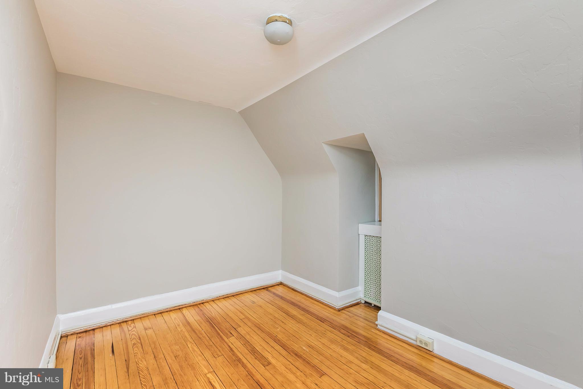 213 Tuscany Road Baltimore, MD 21210 - Photo 22 of 30 Bedroom