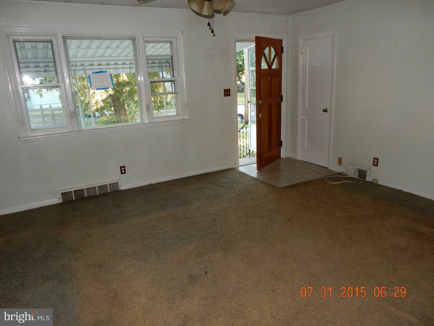 1003 Memorial Road Burlington, NJ 08016 - Photo 4 of 16