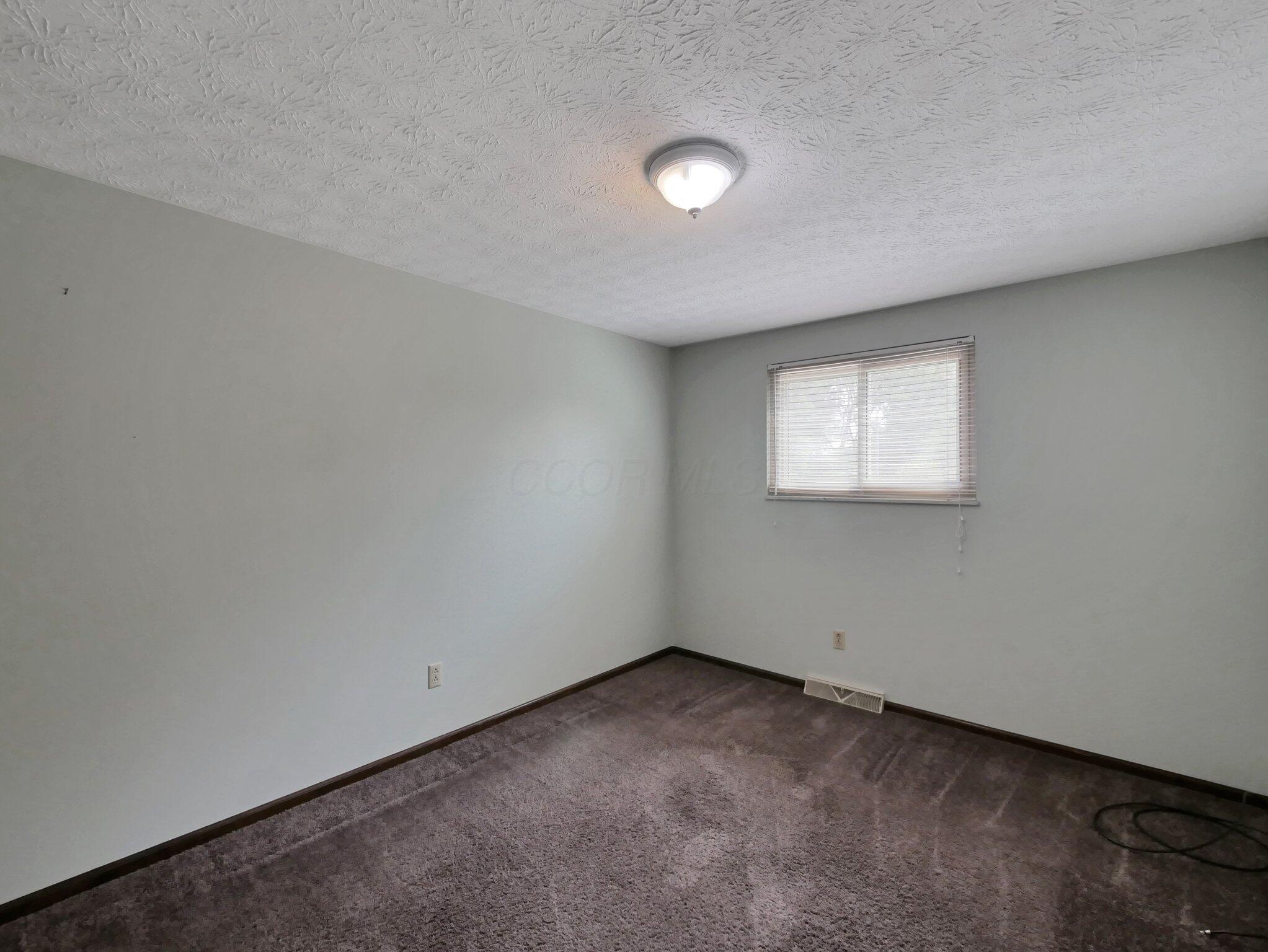 5840 Godown Road Columbus, OH 43235 - Photo 21 of 45 Guest BR 3