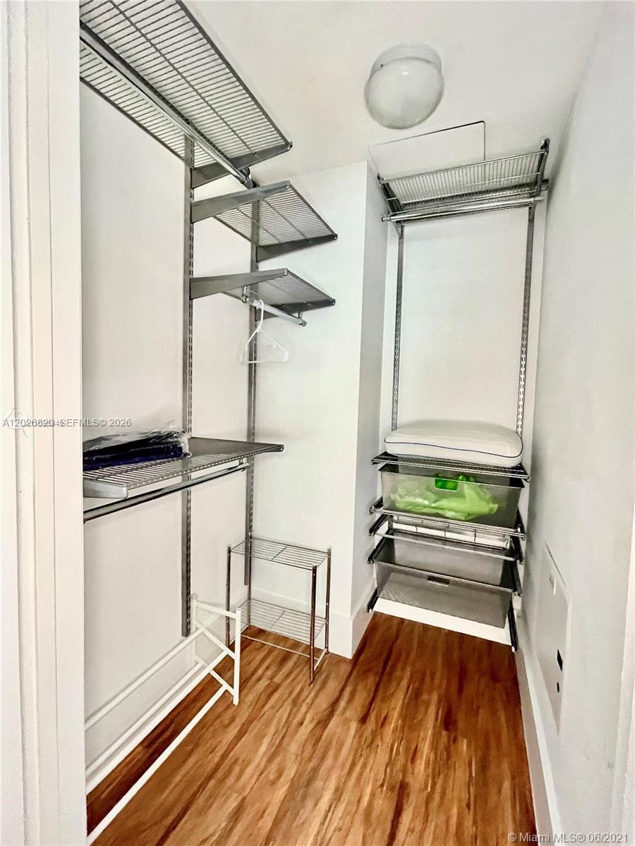 60 Southwest 13th Street, Unit 2002 Miami, FL 33130 - Photo 21 of 23
