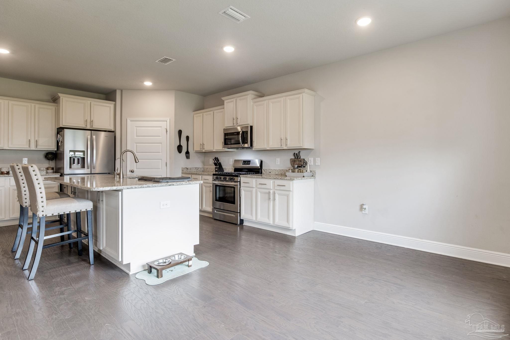 8061 Stream Ridge Road Pensacola, FL 32526 - Photo 11 of 40 Gallery Image 11