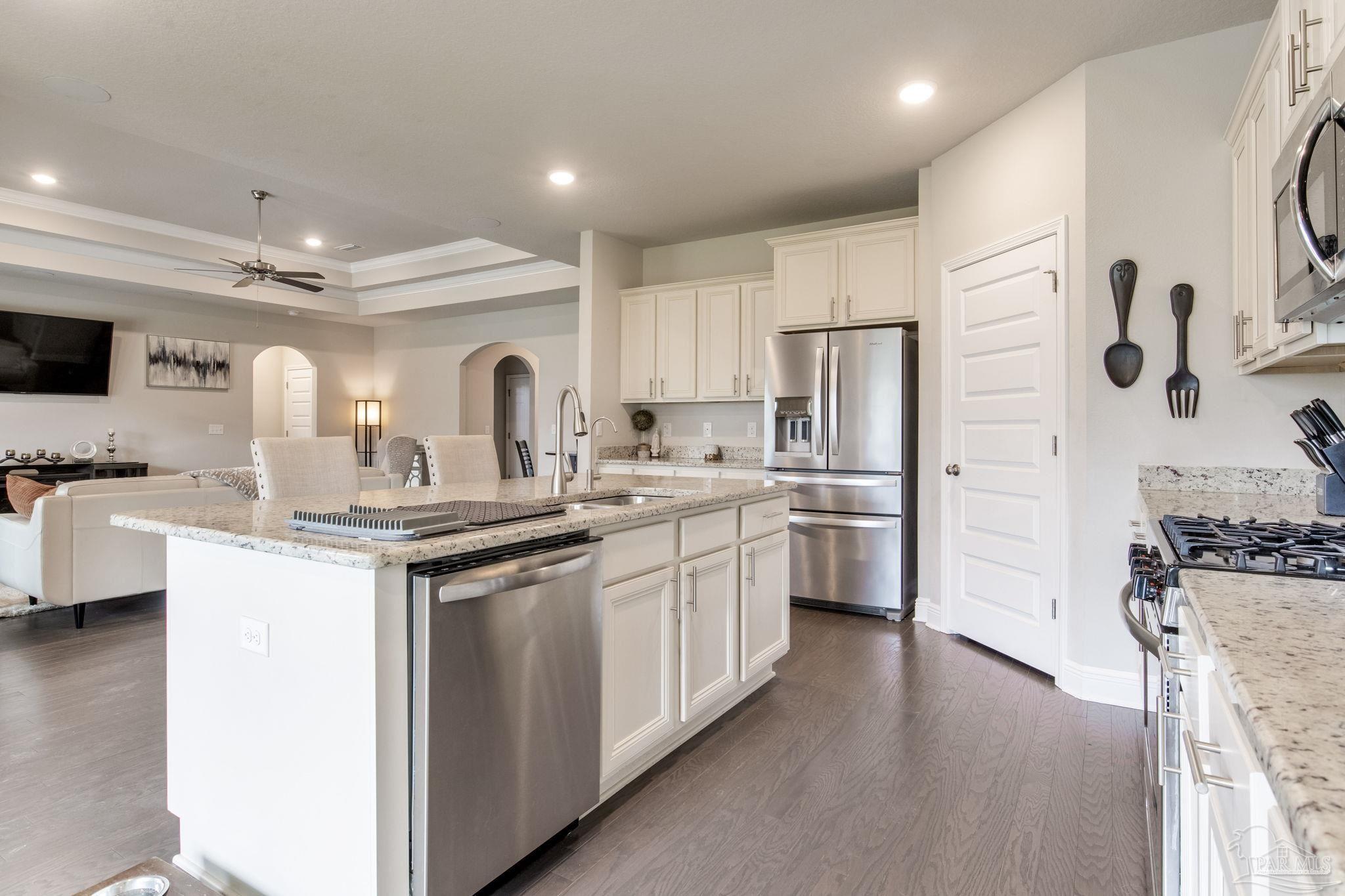 8061 Stream Ridge Road Pensacola, FL 32526 - Photo 8 of 40 Gallery Image 8
