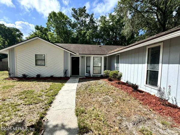 $2,150 | 6281 Island Forest Drive, Fleming Island, FL 32003