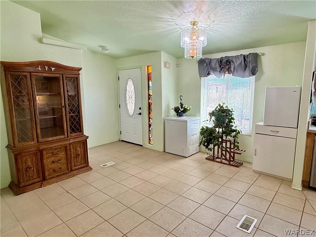 1949 Elgin Road Golden Valley, AZ 86413 - Photo 7 of 41