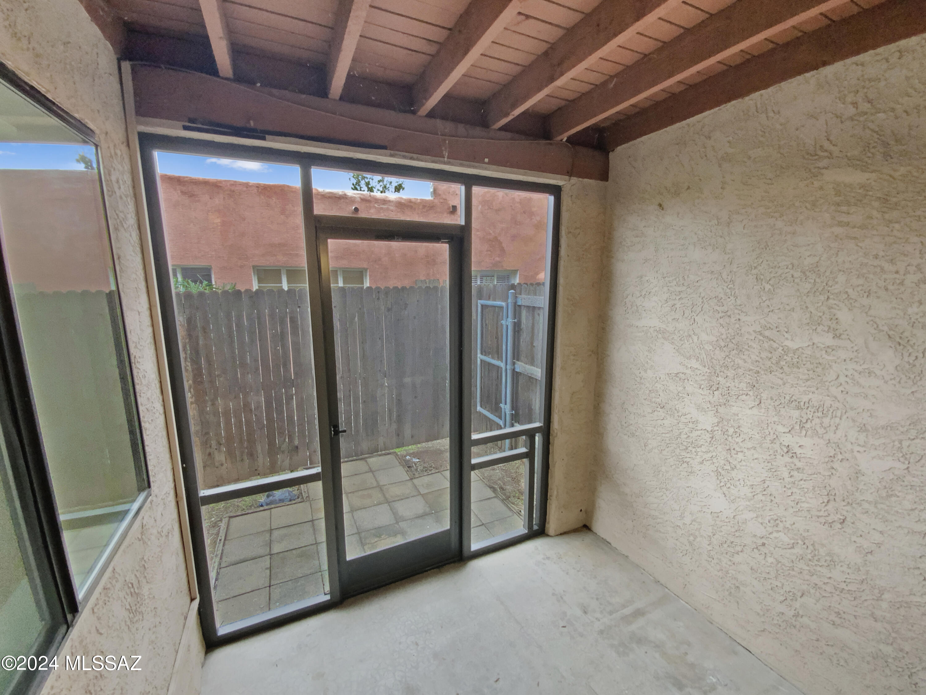 1949 North Swan Road, Unit 9 Tucson, AZ 85712 - Photo 17 of 19 Gallery Image 17