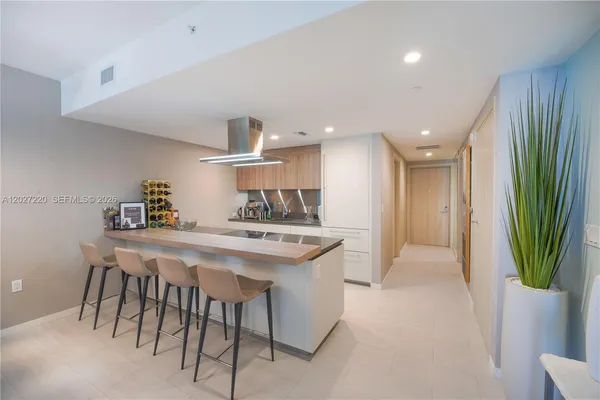 $6,500 | 1000 Brickell Plaza, Unit 3705, Miami, FL 33131