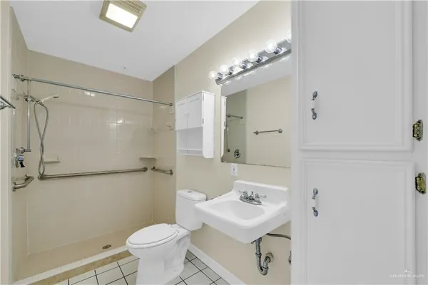 $1,700 | 2928 North 1st Lane, McAllen, TX 78501