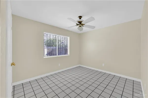 $1,700 | 2928 North 1st Lane, McAllen, TX 78501