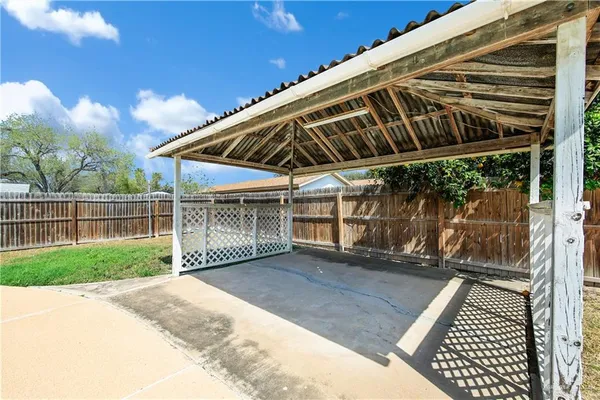 $1,700 | 2928 North 1st Lane, McAllen, TX 78501