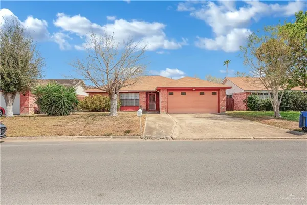 $1,700 | 2928 North 1st Lane, McAllen, TX 78501