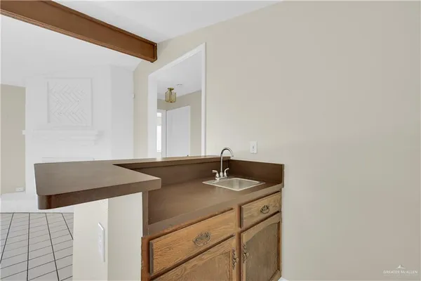 $1,700 | 2928 North 1st Lane, McAllen, TX 78501