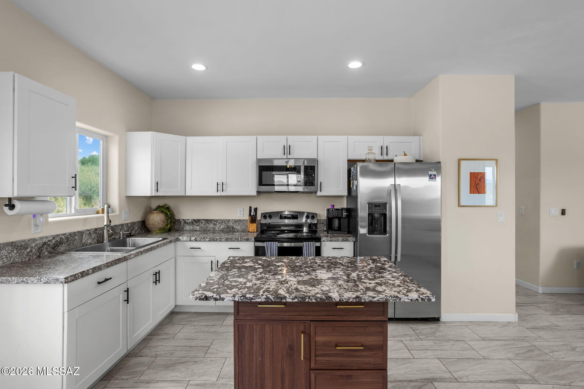 1783 Bacum Court Rio Rico, AZ 85648 - Photo 11 of 38 kitchen