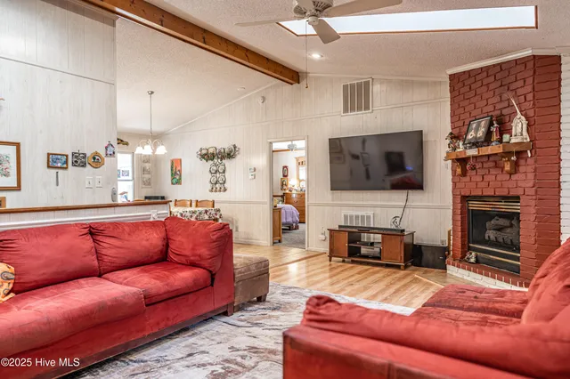 $425,000 | 105 Greentree Court, West End, NC 27376