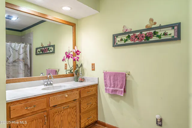 $425,000 | 105 Greentree Court, West End, NC 27376