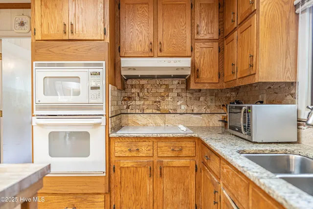 $425,000 | 105 Greentree Court, West End, NC 27376