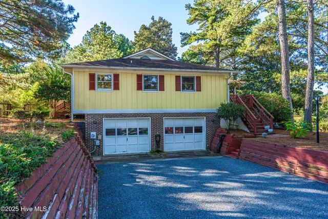 $425,000 | 105 Greentree Court, West End, NC 27376