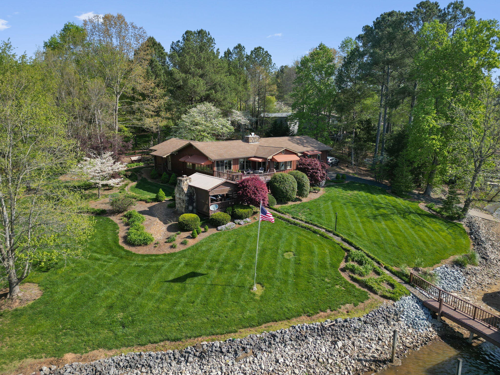 433 Lakehaven Circle Decatur, TN 37322 - Photo 1 of 74 62-web-or-mls-Lakehaven- Autumn-62