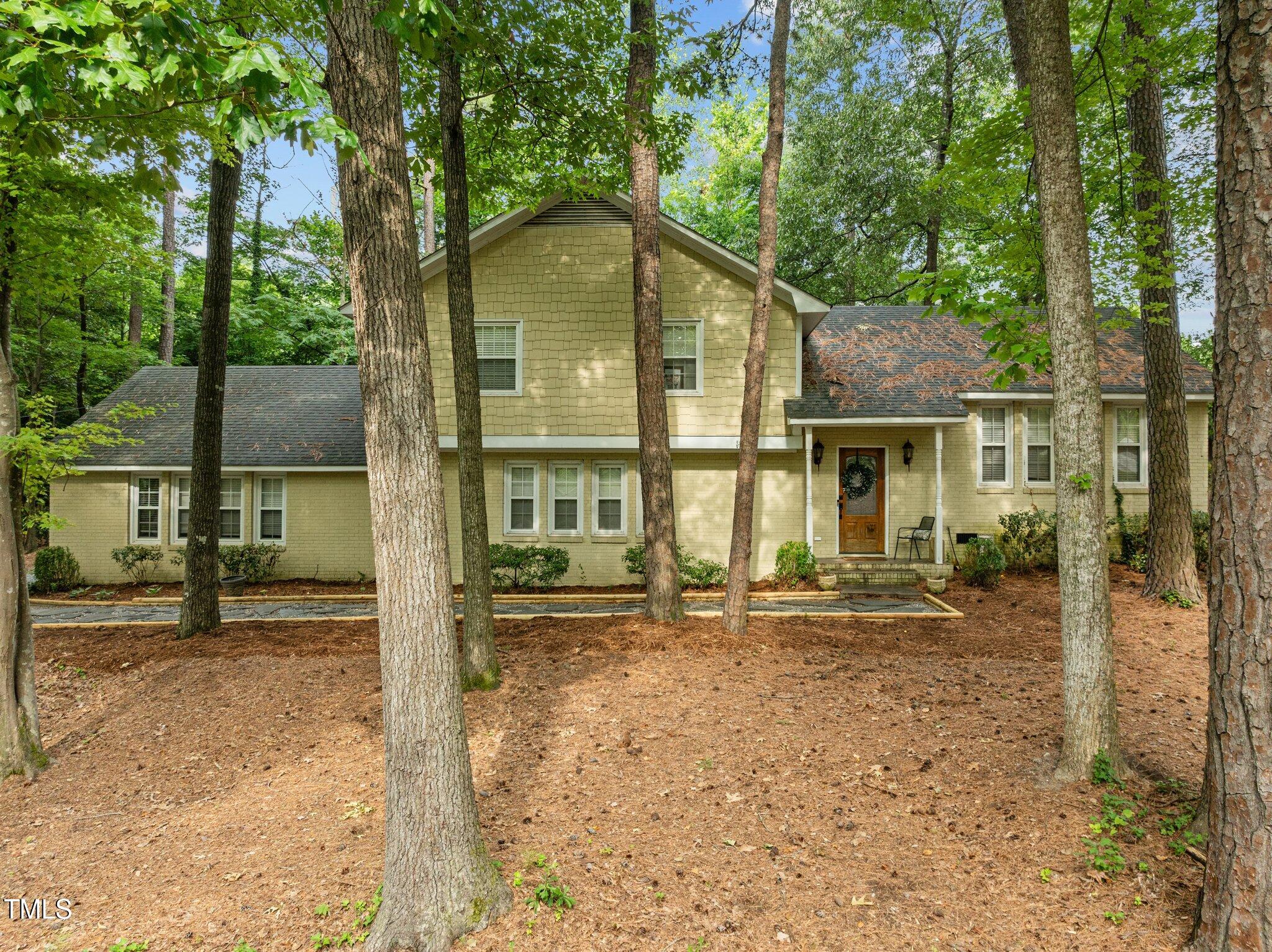 4113 Windsor Place Raleigh, NC 27609 - Photo 9 of 60 1-web-or-mls-DJI_0631