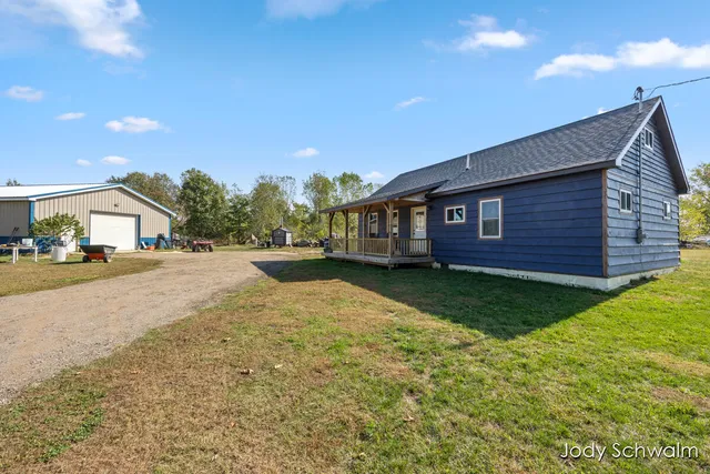 $285,000 | 881 Brent Drive, Sherwood, MI 49089