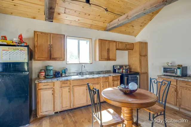 $285,000 | 881 Brent Drive, Sherwood, MI 49089