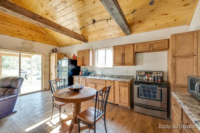 $285,000 | 881 Brent Drive, Sherwood, MI 49089