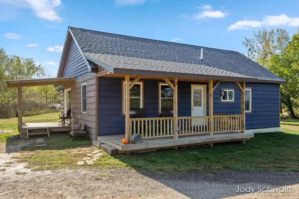 $270,000 | 881 Brent Drive, Sherwood, MI 49089