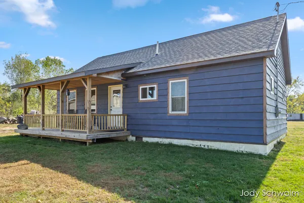 $270,000 | 881 Brent Drive, Sherwood, MI 49089